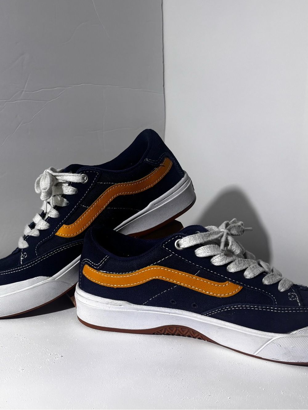 Vans Berle Pro STV Navy Mustard Skate Shoes Men’s 7.5 Women’s 9